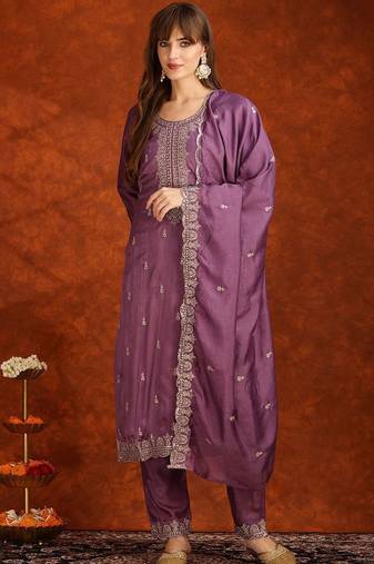 women embroidered regular sequinned kurta with trousers & with dupatta