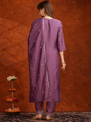 women embroidered regular sequinned kurta with trousers & with dupatta 4