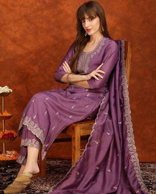 women embroidered regular sequinned kurta with trousers & with dupatta 6
