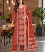 women printed regular  cotton kurta with trousers & with dupatta