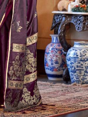 Burgundy floral woven design zari satin banarasi saree 5