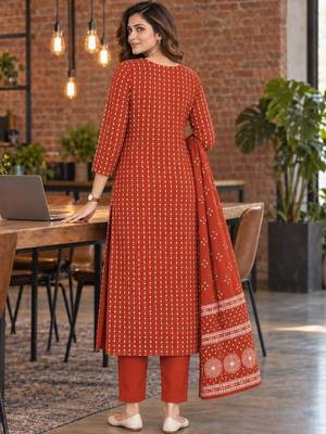 women printed regular  cotton kurta with trousers & with dupatta 3