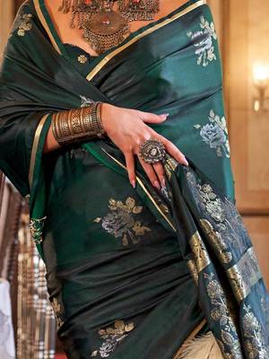 Green women woven design zari satin banarasi saree 4