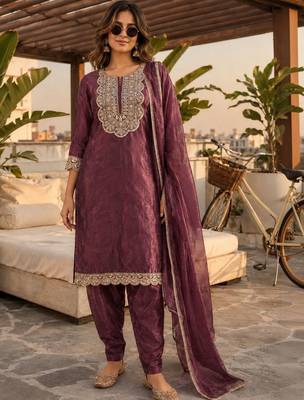 women ethnic motifs regular mirror work kurta with patiala & with dupatta 1