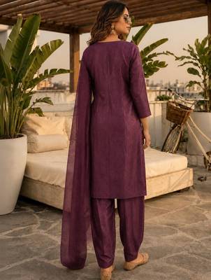 women ethnic motifs regular mirror work kurta with patiala & with dupatta 2