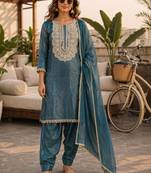 women ethnic motifs embroidered regular mirror work kurta with patiala & with dupatta