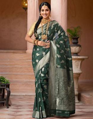Green paisley woven design chanderi saree 1