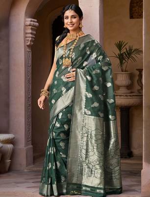 Green paisley woven design chanderi saree 2