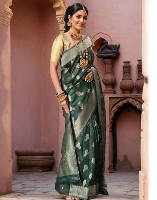 Green paisley woven design chanderi saree 4