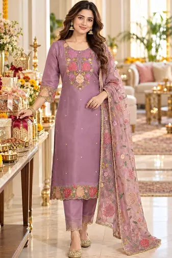 women floral embroidered regular thread work kurta with trousers & with dupatta