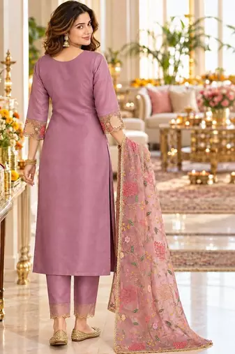 women floral embroidered regular thread work kurta with trousers & with dupatta