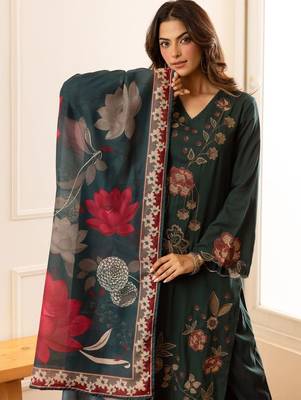 women floral embroidered regular thread work kurta with palazzos & with dupatta 3