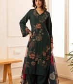 women floral embroidered regular thread work kurta with palazzos & with dupatta