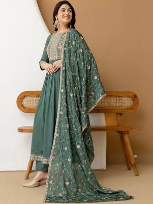 women ethnic motifs embroidered empire thread work  silk kurta with trousers & with dupatta 3