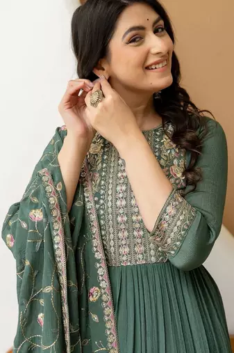 women ethnic motifs embroidered empire thread work  silk kurta with trousers & with dupatta
