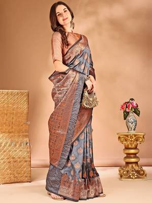 Grey woven design zari banarasi saree 4