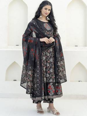 women floral printed empire  cotton kurta with trousers & with dupatta 7