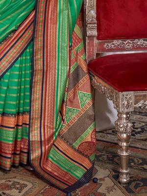 Green ethnic motifs zari banarasi saree 5