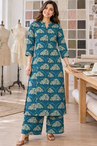 women floral printed regular  cotton kurta with palazzos