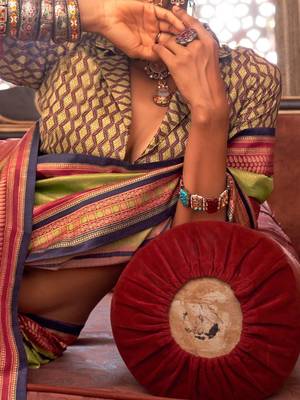 Olive ethnic motifs zari banarasi saree 4