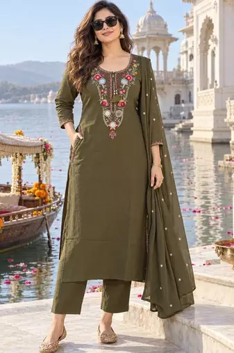 women ethnic motifs embroidered regular mirror work  cotton kurta with trousers & with