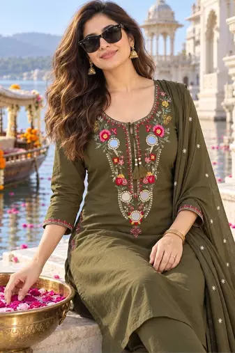 women ethnic motifs embroidered regular mirror work  cotton kurta with trousers & with