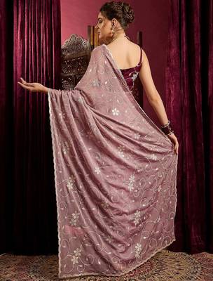 Lavender ethnic motifs sequinned saree 3