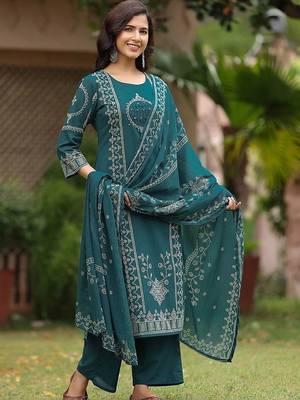 women ethnic motifs printed regular  cotton kurta with palazzos & with dupatta 2