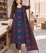 women printed regular  cotton kurta with trousers & with dupatta
