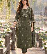 women ethnic motifs embroidered regular thread work  cotton kurta with trousers & with