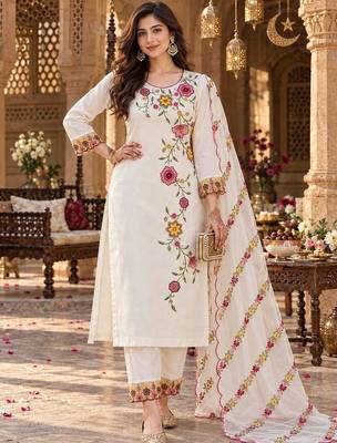 women floral embroidered thread work kurta with trousers & dupatta 1