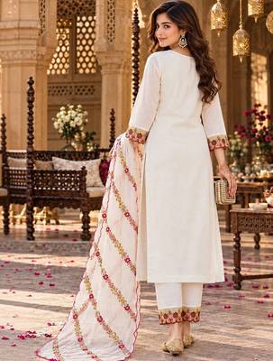 women floral embroidered thread work kurta with trousers & dupatta 2