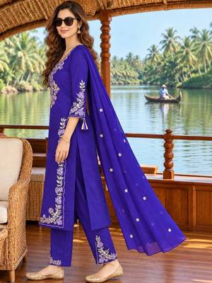 women ethnic motifs embroidered regular thread work  cotton kurta with trousers & with 4