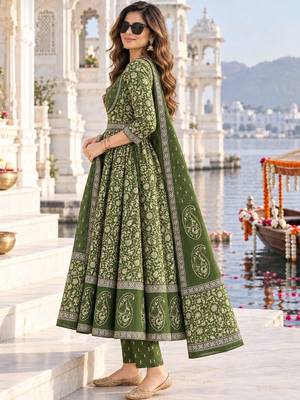 women ethnic motifs printed empire  cotton kurta with trousers & with dupatta 4