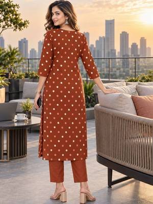 women ethnic motifs printed regular  cotton kurta with trousers & with dupatta 2