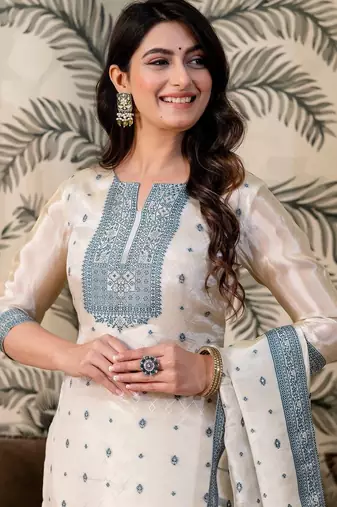 women ethnic motifs embroidered regular thread work kurta with trousers & with dupatta