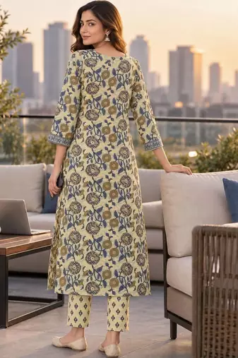 women floral printed regular sequinned  cotton kurta with trousers & with dupatta