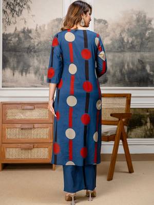 women printed regular  cotton kurta with palazzos & with dupatta 3