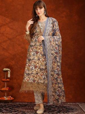 women floral printed regular thread work kurta with trousers & with dupatta 1