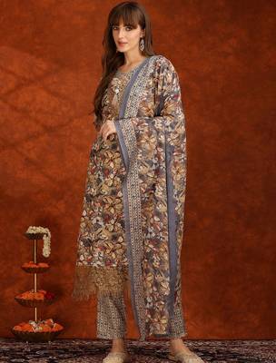 women floral printed regular thread work kurta with trousers & with dupatta 5
