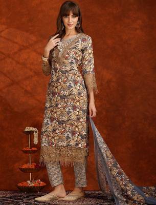 women floral printed regular thread work kurta with trousers & with dupatta 6