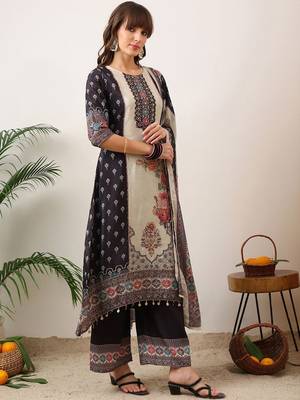 women floral printed regular thread work kurta with palazzos & with dupatta 2
