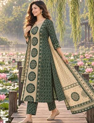 women ethnic motifs printed regular  cotton kurta with trousers & with dupatta 4