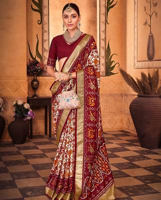 Off white ethnic motifs zari silk blend patola saree 2