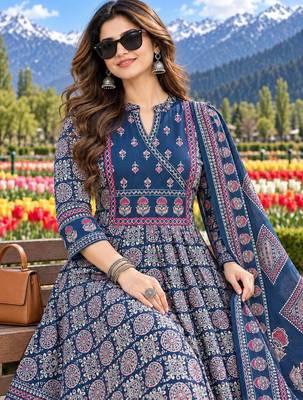 women ethnic motifs printed angrakha  cotton kurta with trousers & with dupatta 4