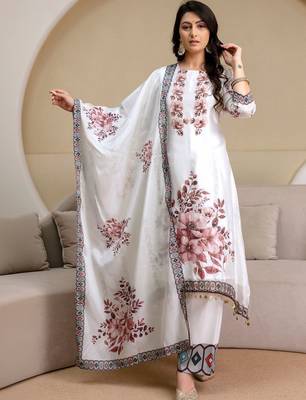 women floral printed regular kurta with trousers & with dupatta 1