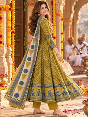 women ethnic motifs printed empire  cotton kurta with trousers & with dupatta 2