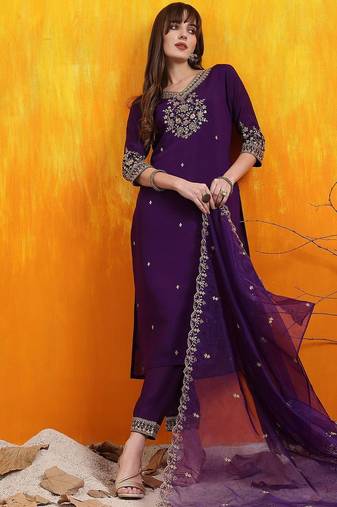 floral embroidered sequinned chanderi cotton kurta & trouser with dupatta