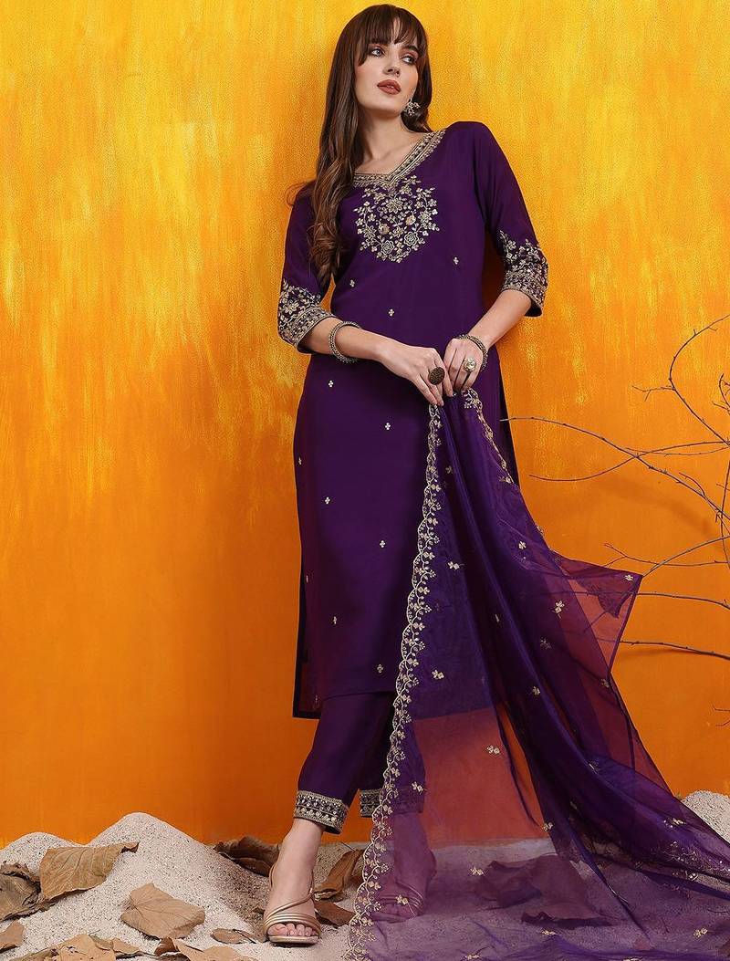 floral embroidered sequinned chanderi cotton kurta & trouser with dupatta