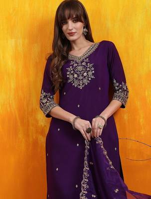 floral embroidered sequinned chanderi cotton kurta & trouser with dupatta 2
